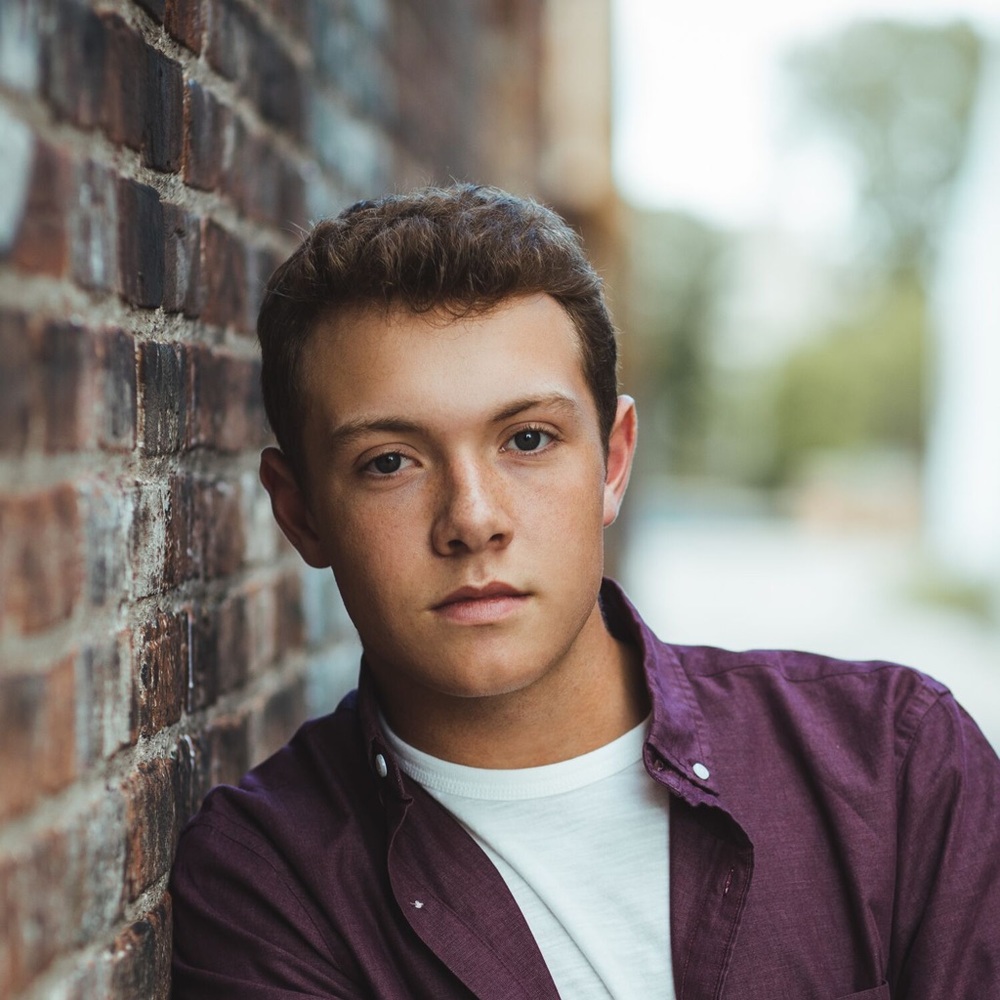 Meet your Posher, Ethan